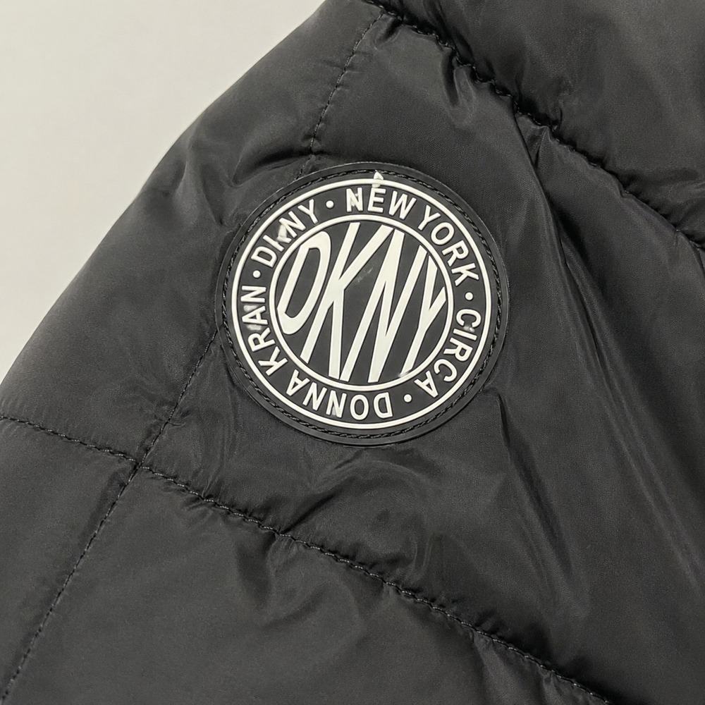 DKNY Boys Black Puffer Jacket Size 5/6 Fleece Lined Hooded Winter Coat - Picture 5 of 8